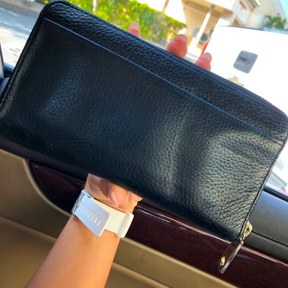 Kate Spade Wallet - Picture 5 of 6